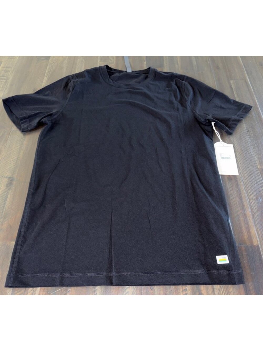 Vuori Tuvalu Tee V101 Men's Size S Black Crew Neck Short Sleeve Knit T-Shirt NWT
